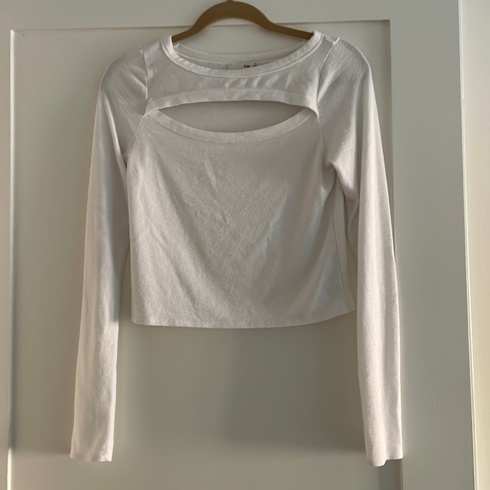 Wilfred Free White Cutout Long Sleeve Tee